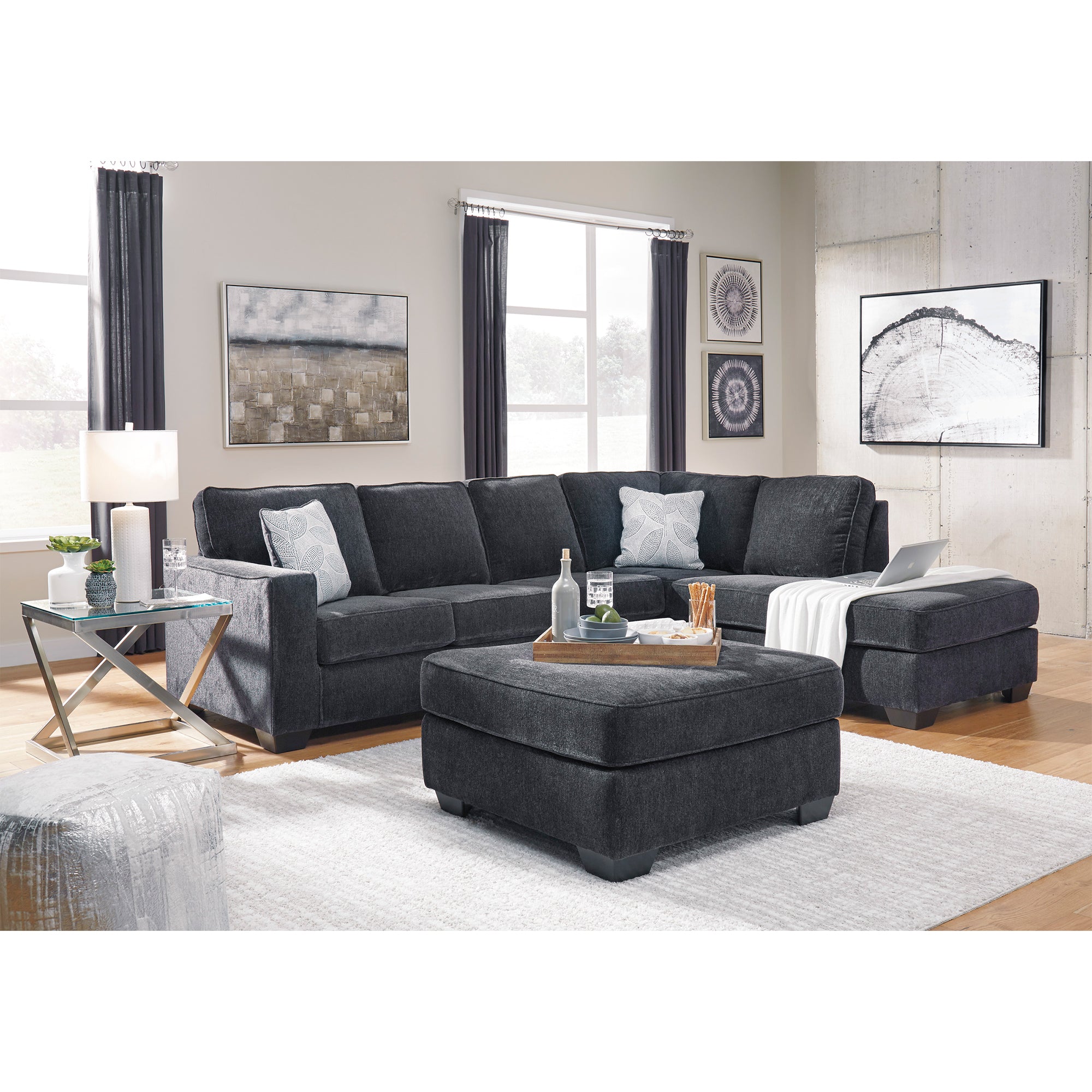 Altari 2-Piece Sectional with Chaise