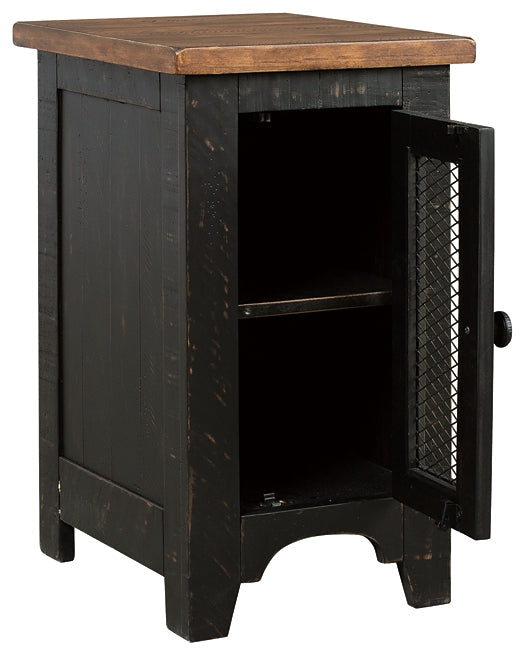 Valebeck Chairside End Table - Black/Brown