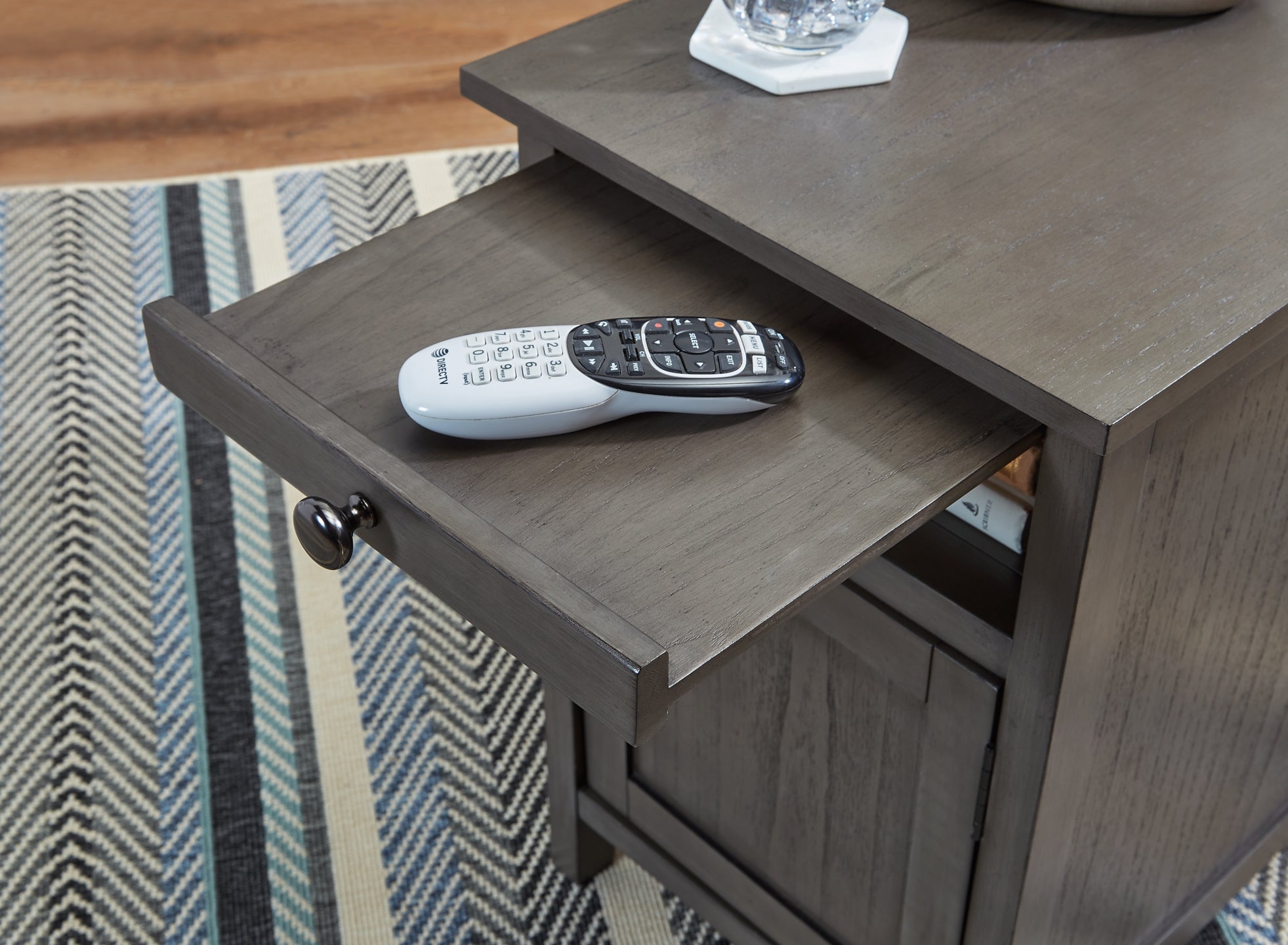Treytown Chairside End Table - Gray
