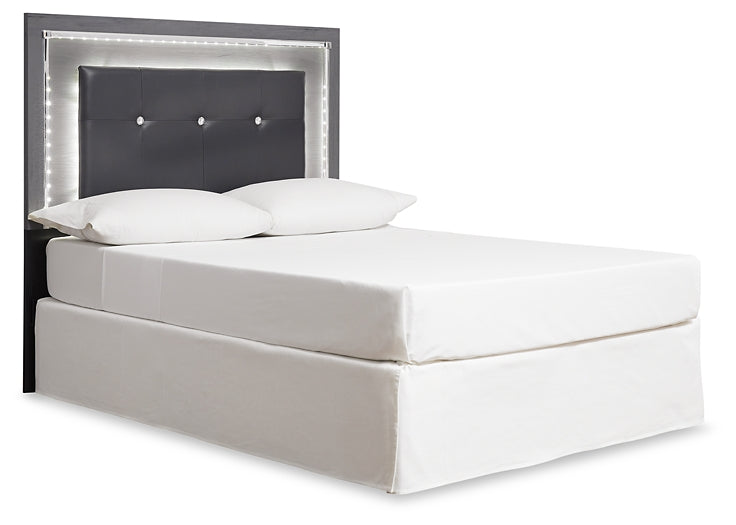 Lodanna King/California King Upholstered Panel Headboard Bed with Mirrored Dresser