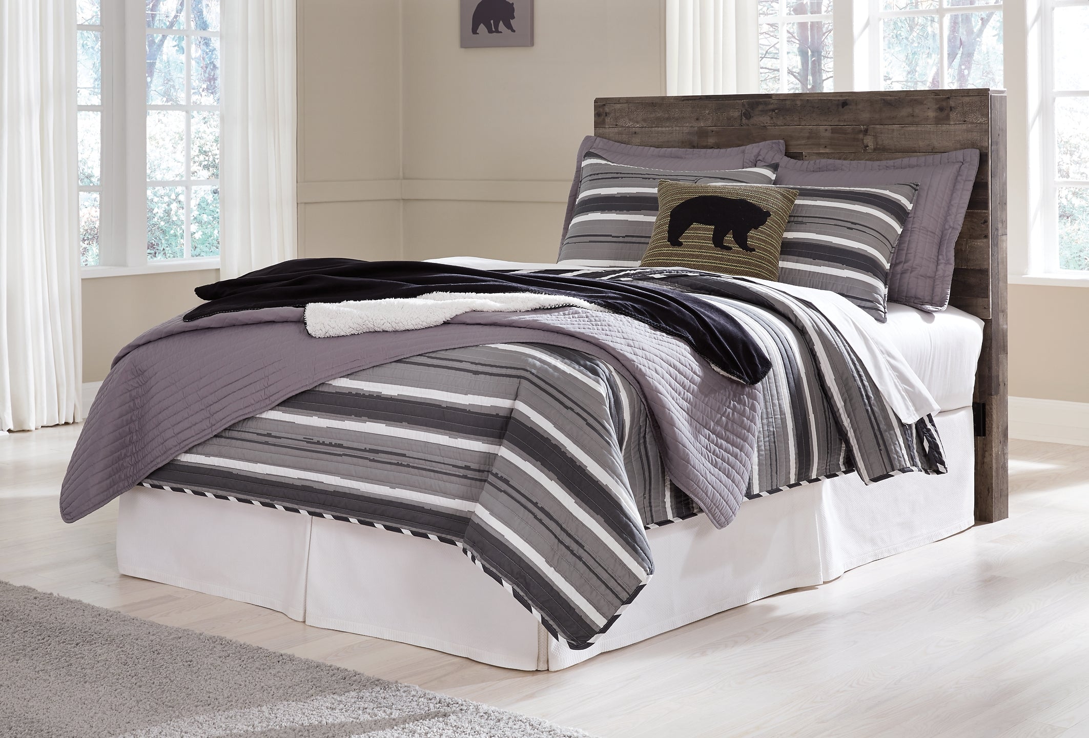 Derekson Full Panel Headboard Bed with Mirrored Dresser, Chest and Nightstand