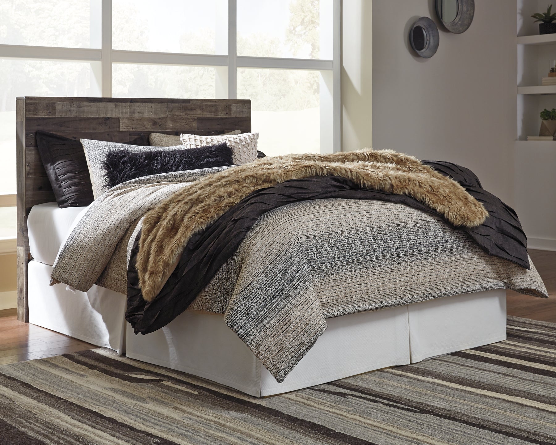 Derekson Queen/Full Panel Headboard Bed with Mirrored Dresser, Chest and Nightstand
