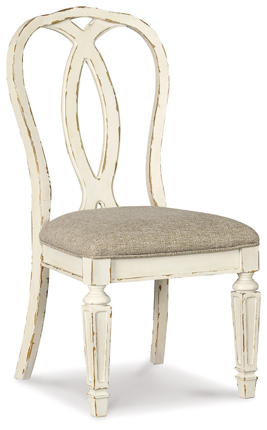 Realyn Upholstered Chair (Set of 2)
