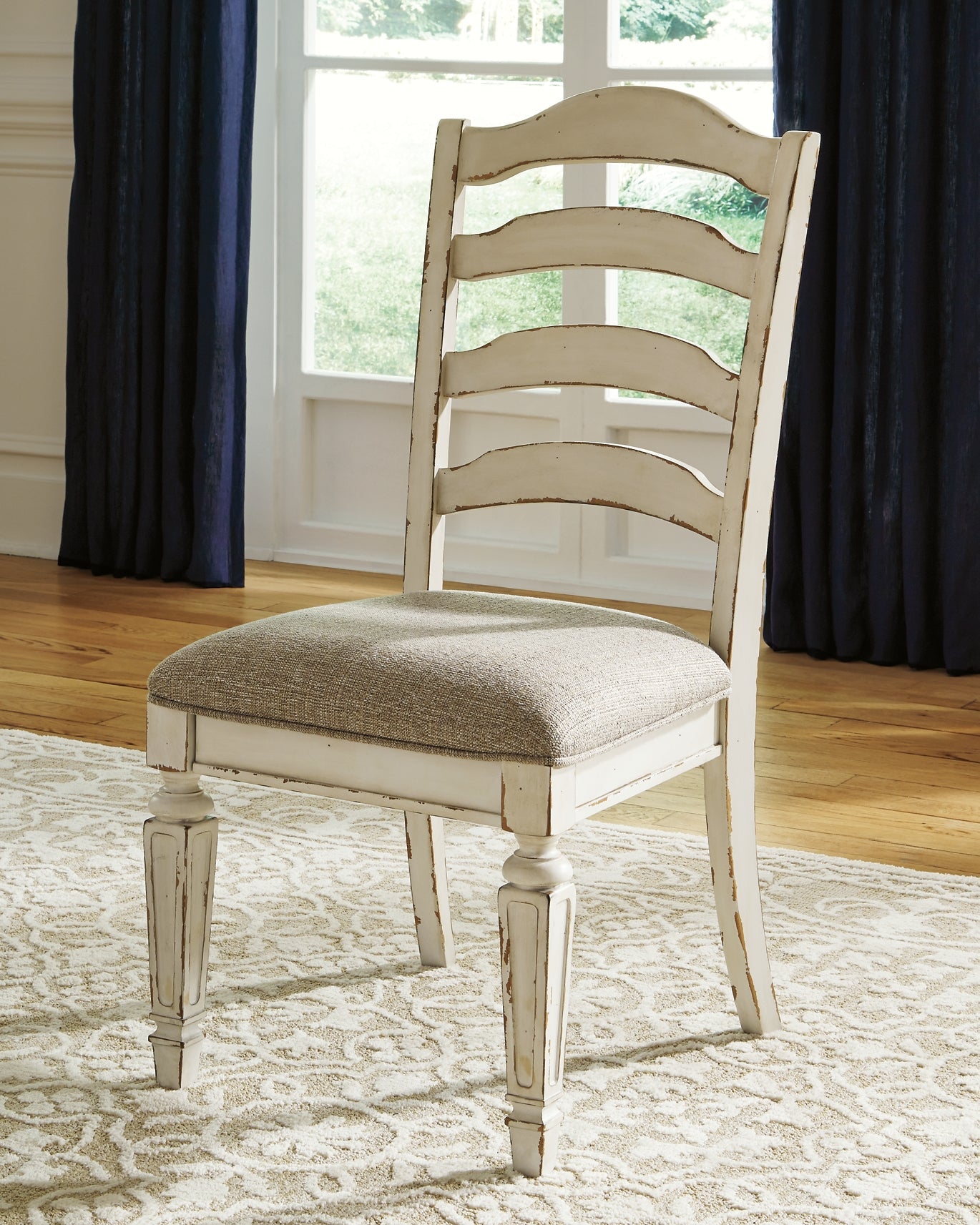 Realyn 5-Pc Dining Set