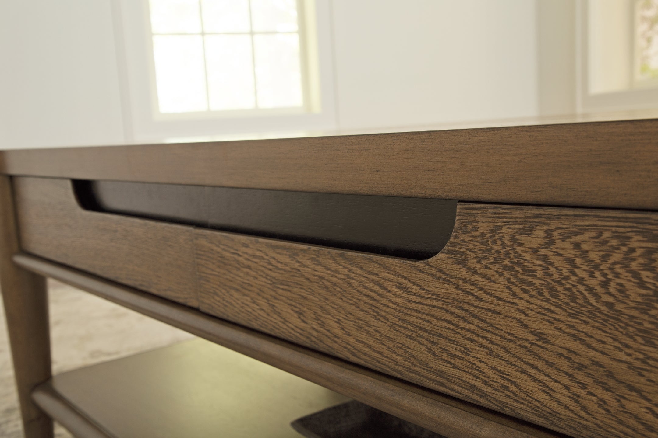 Roanhowe Coffee Table - Brown