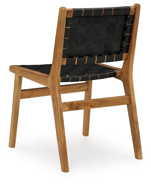 Fortmaine Chair (Set of 2)