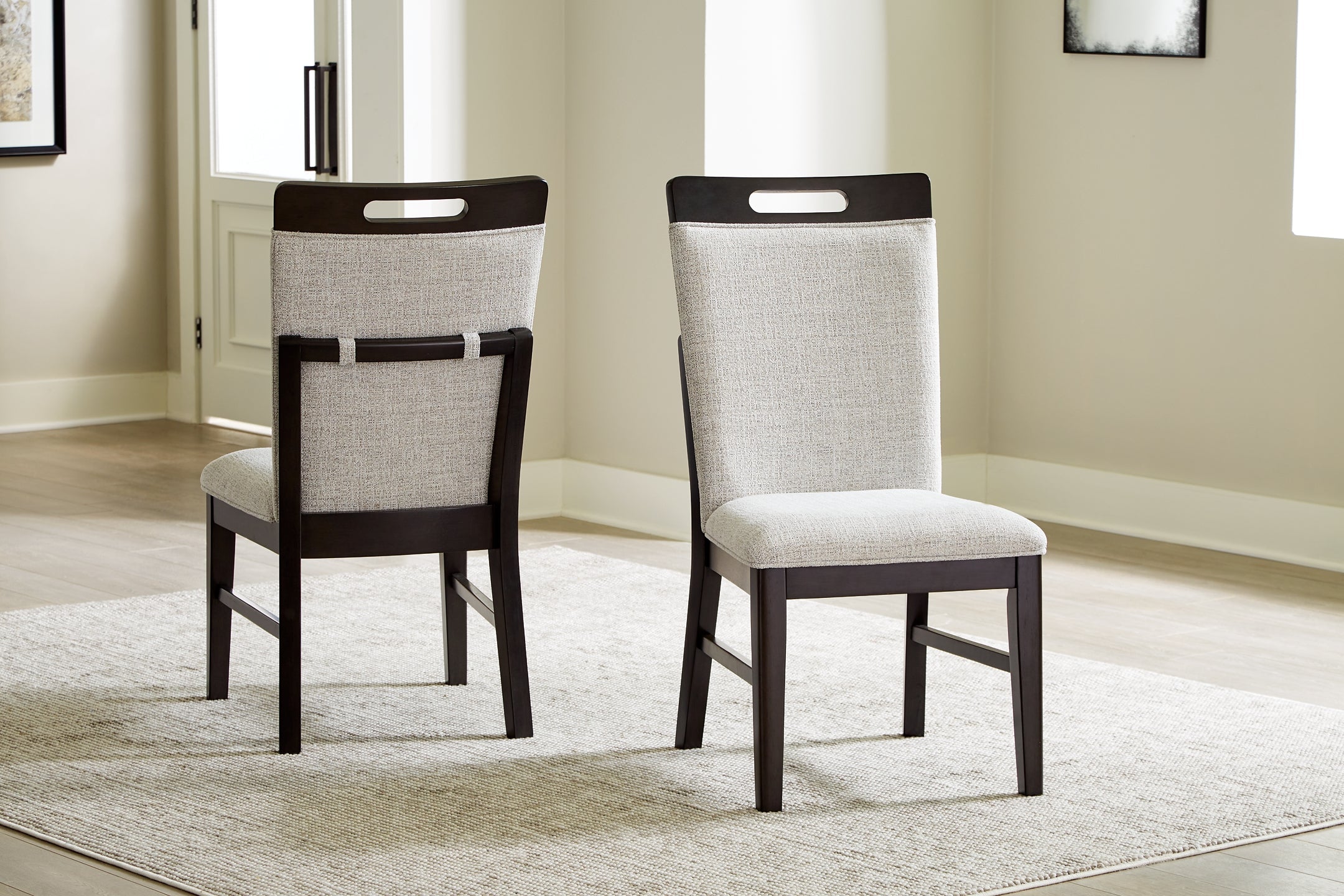 Neymorton Upholstered Chair (Set of 2)