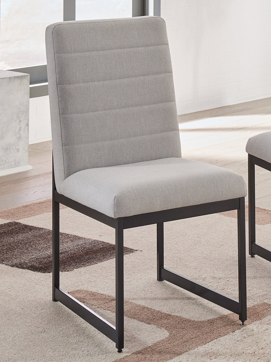 Tomtyn Upholstered Chair (Set of 2)