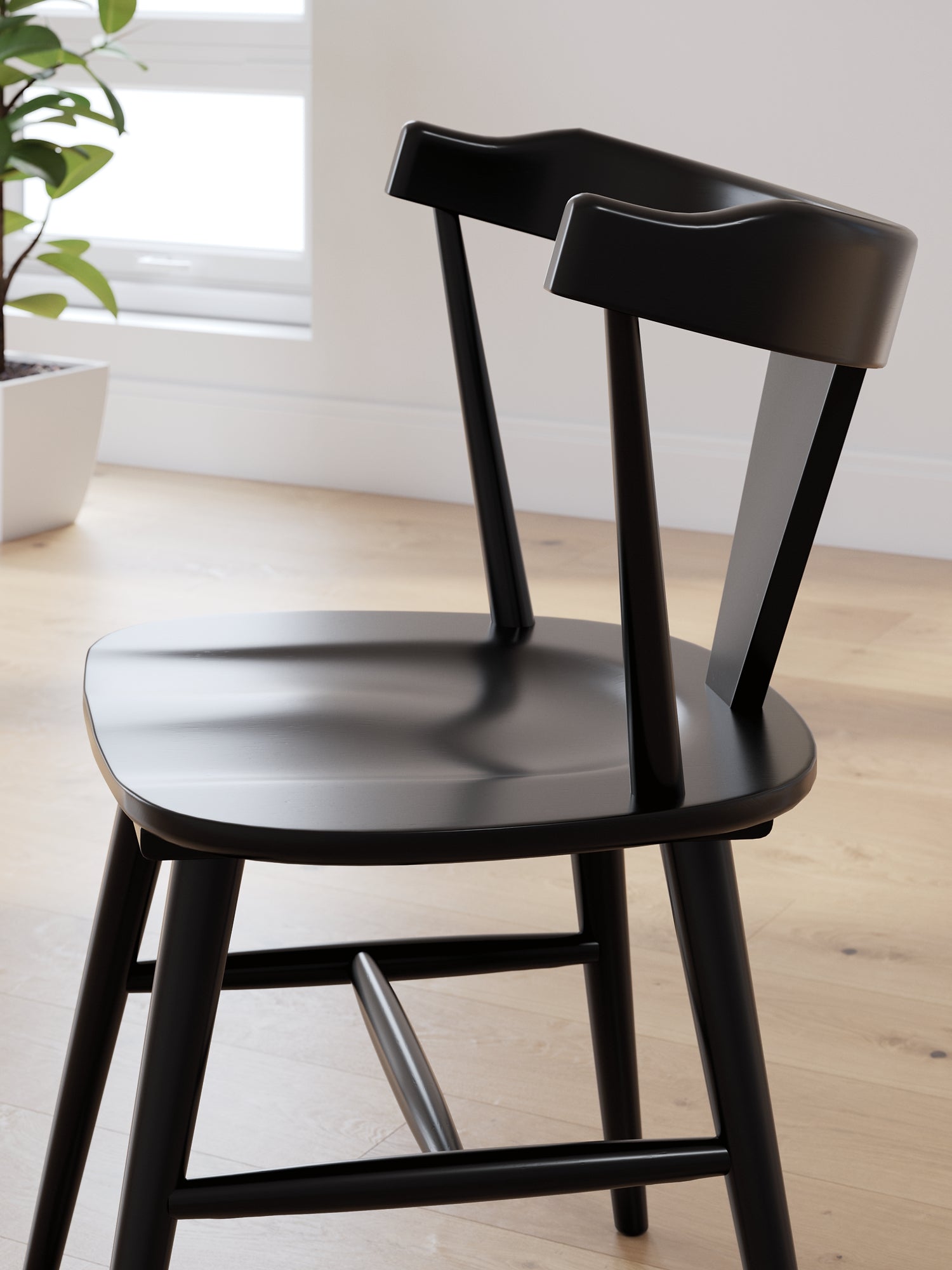 Gretlynn Chair (Set of 2)