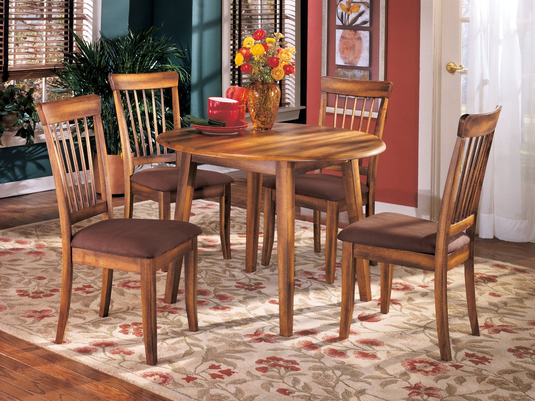 Berringer 5-Pc Dining Set