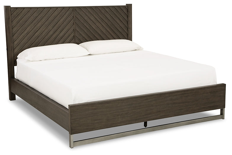 Arkenton King Panel Bed with Mirrored Dresser