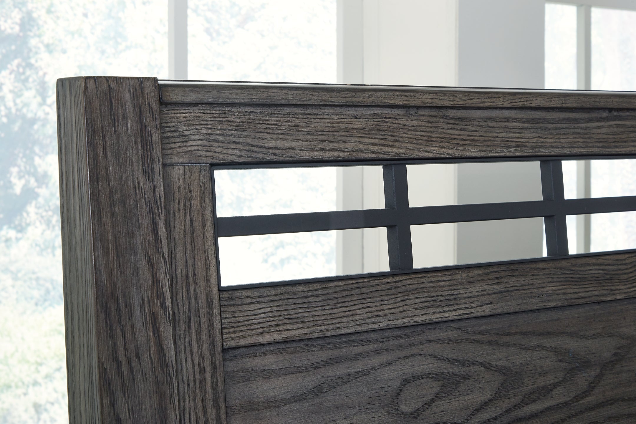 Montillan Queen Panel Bed with Mirrored Dresser and Nightstand