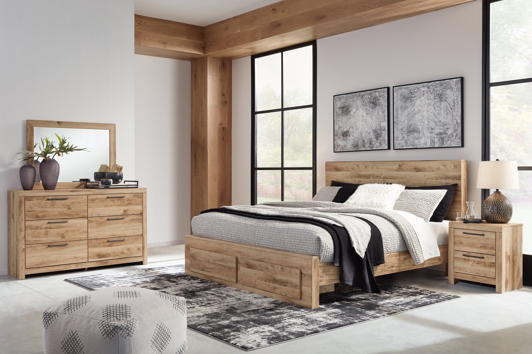 Hyanna Queen Panel Storage Bed with Mirrored Dresser