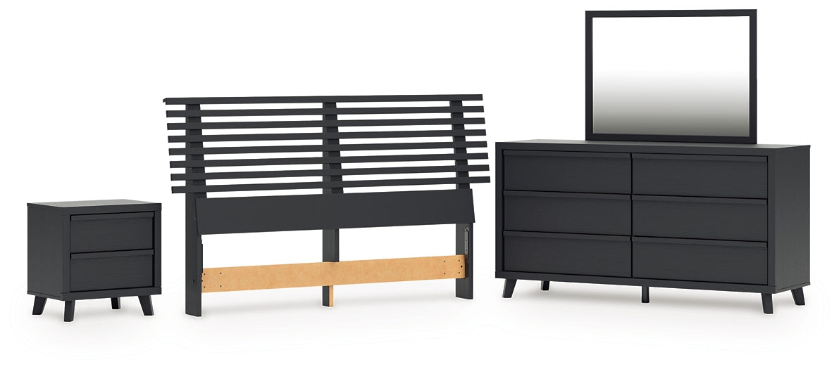Danziar Queen Panel Headboard with Mirrored Dresser and Nightstand