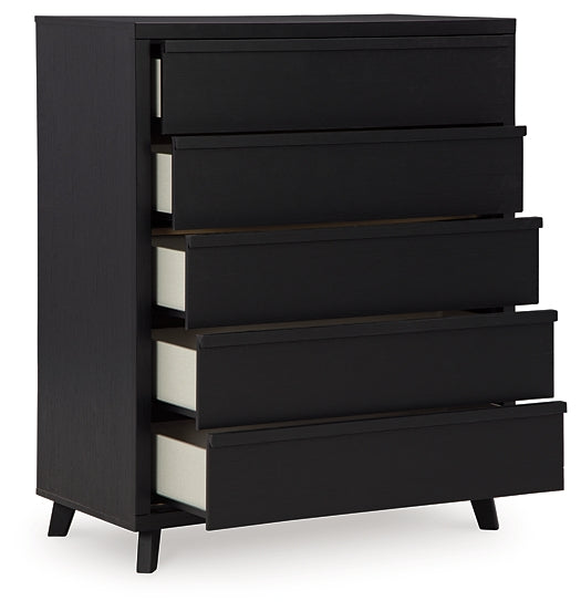 Danziar Queen Panel Headboard with Mirrored Dresser, Chest and Nightstand