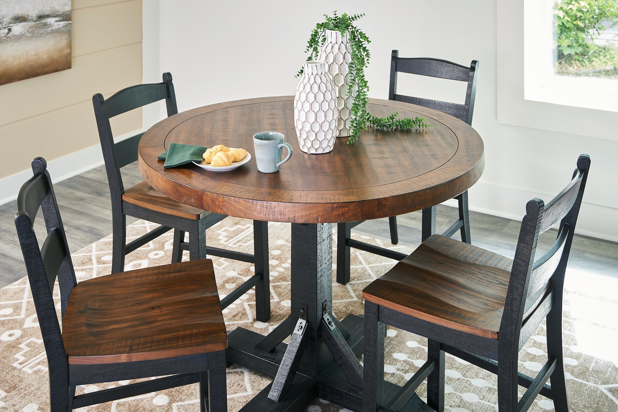 Valebeck 5-Pc Counter Height Dining Set