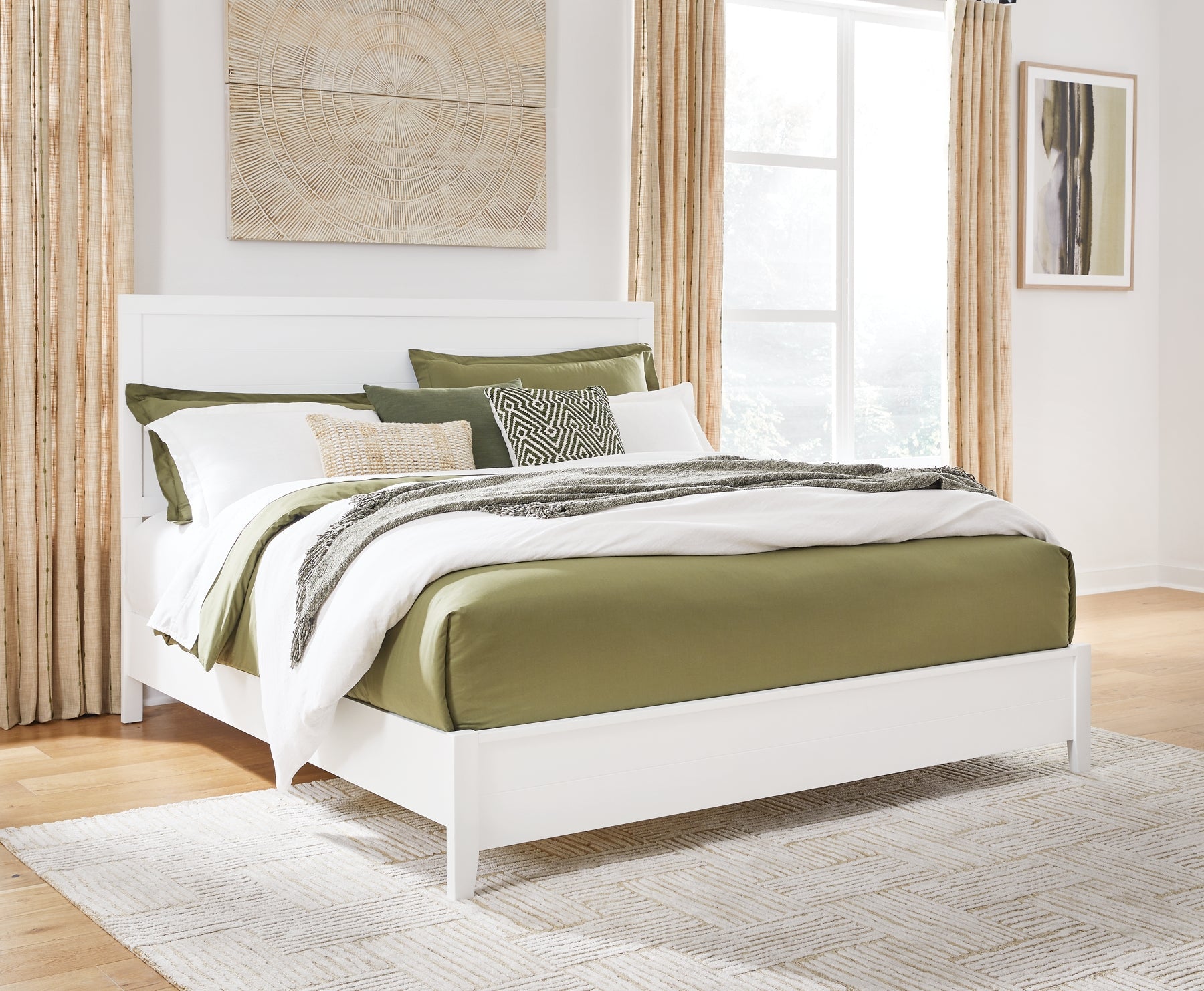 Binterglen King Panel Bed with Mirrored Dresser and Chest