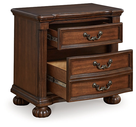 Lavinton California King Poster Bed with Mirrored Dresser, Chest and Nightstand