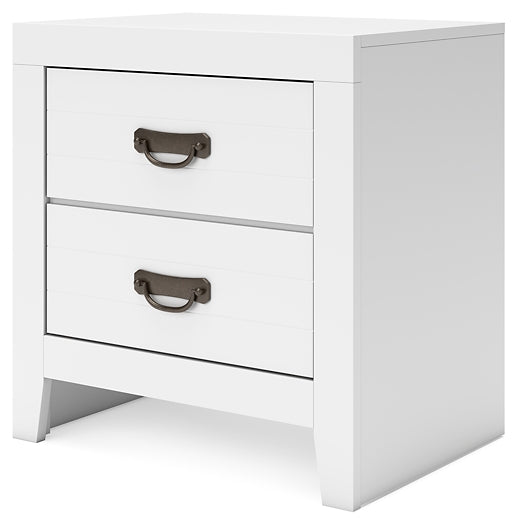 Binterglen California King Panel Bed with Mirrored Dresser, Chest and Nightstand