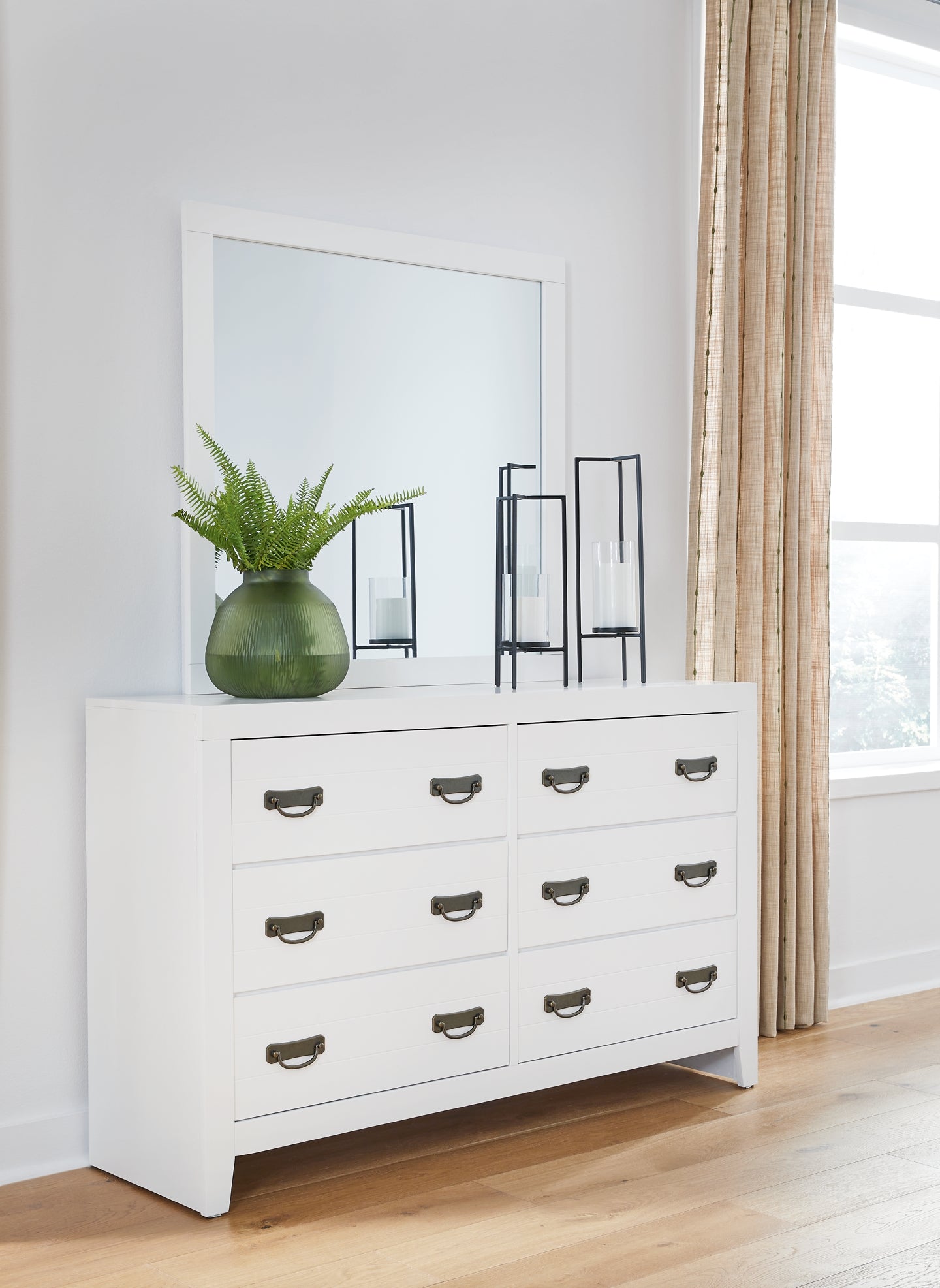 Binterglen California King Panel Bed with Mirrored Dresser and Chest