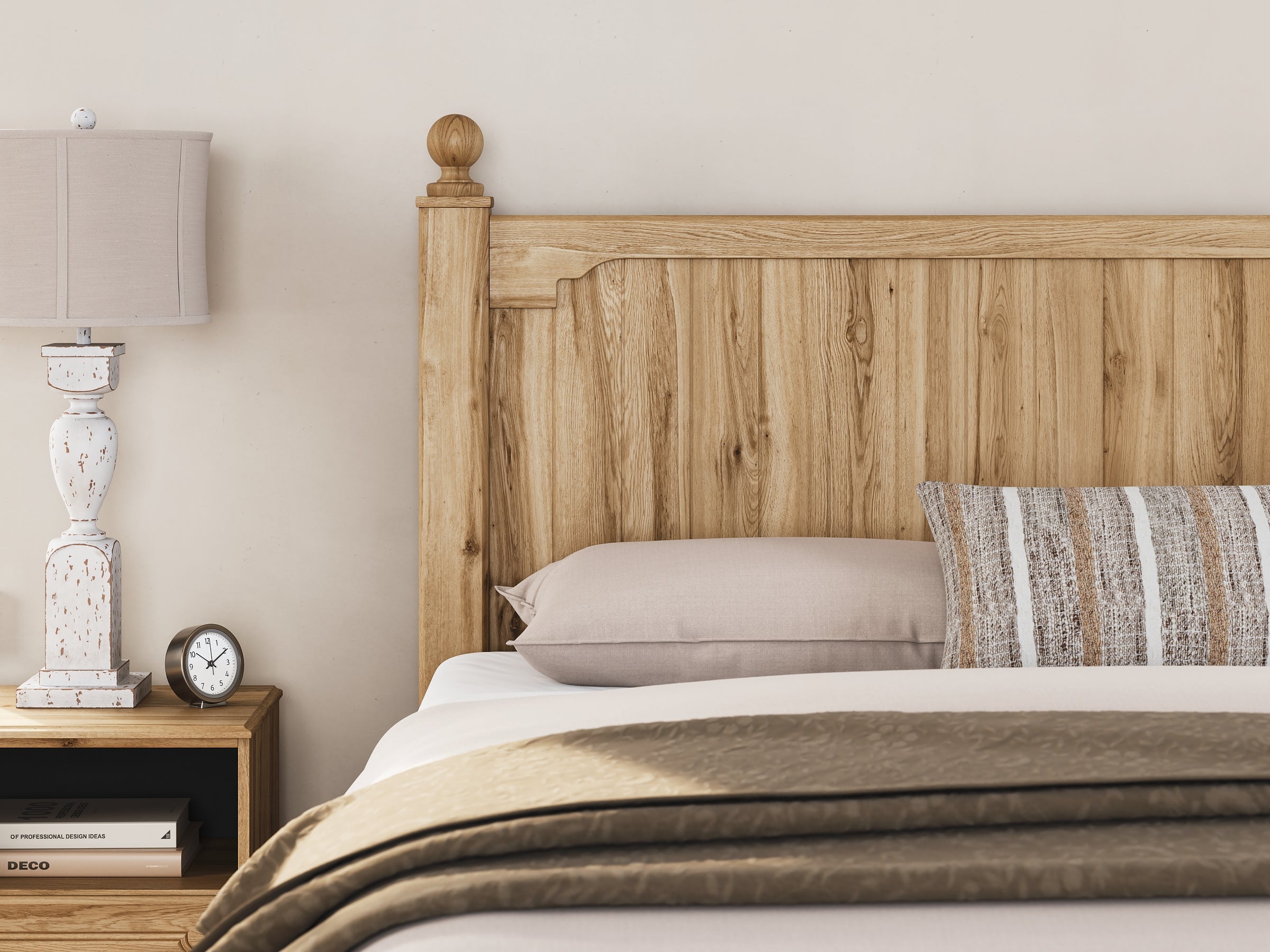 Aleaport King Panel Bed with Mirrored Dresser and Nightstand
