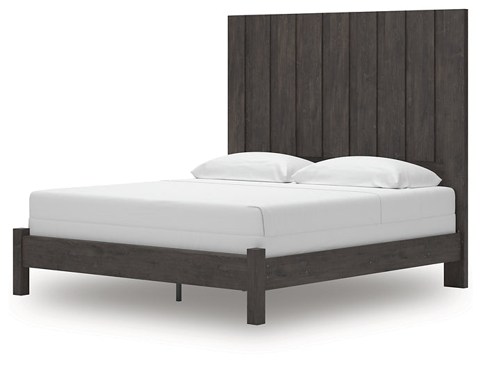 Fraluna King Panel Bed with Mirrored Dresser and Chest