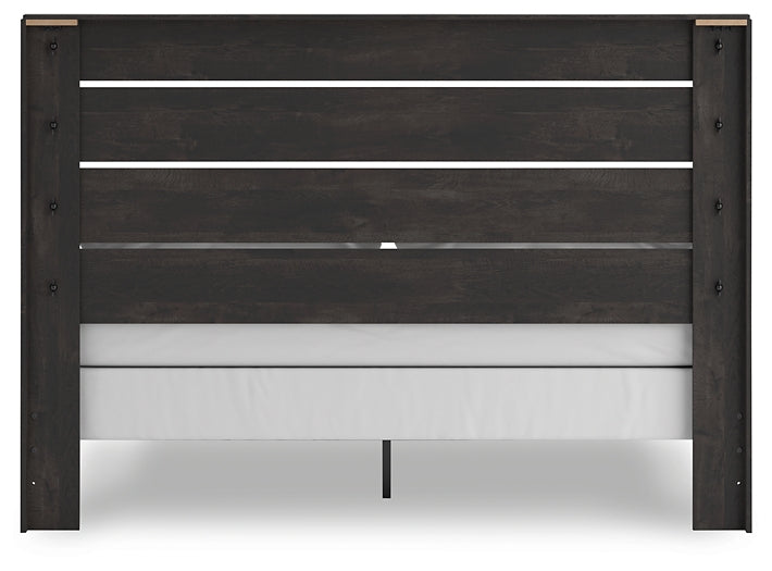 Hollivern King Panel Bed with Mirrored Dresser