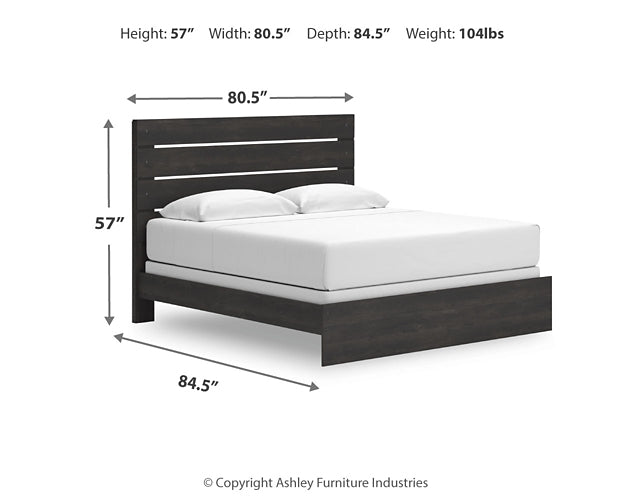 Hollivern King Panel Bed with Mirrored Dresser and Chest