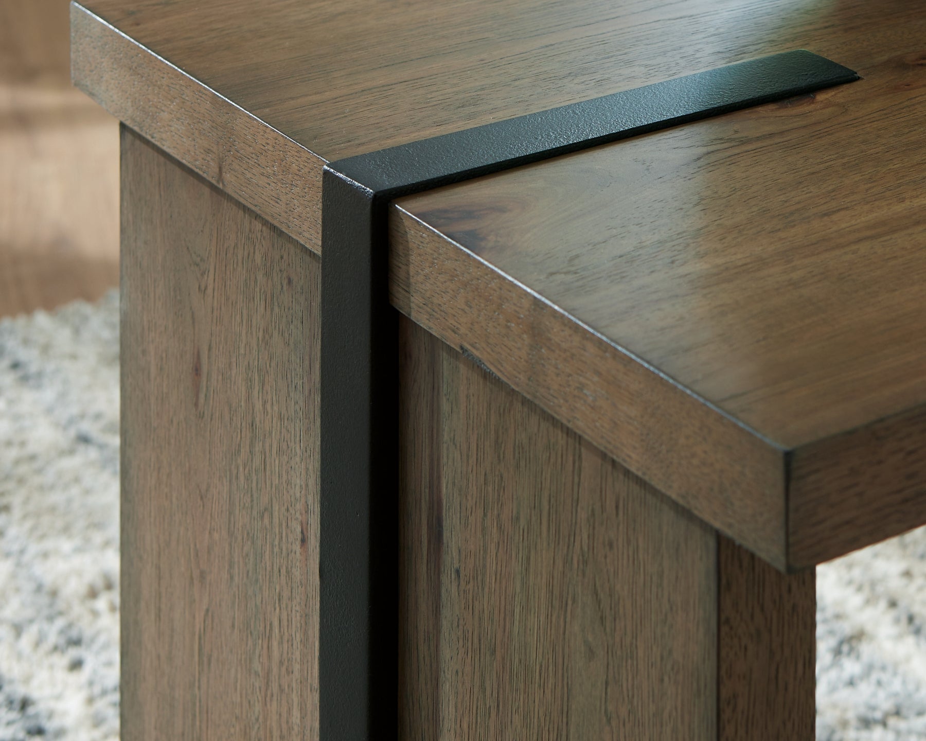 Kandinew End Table - Light Brown