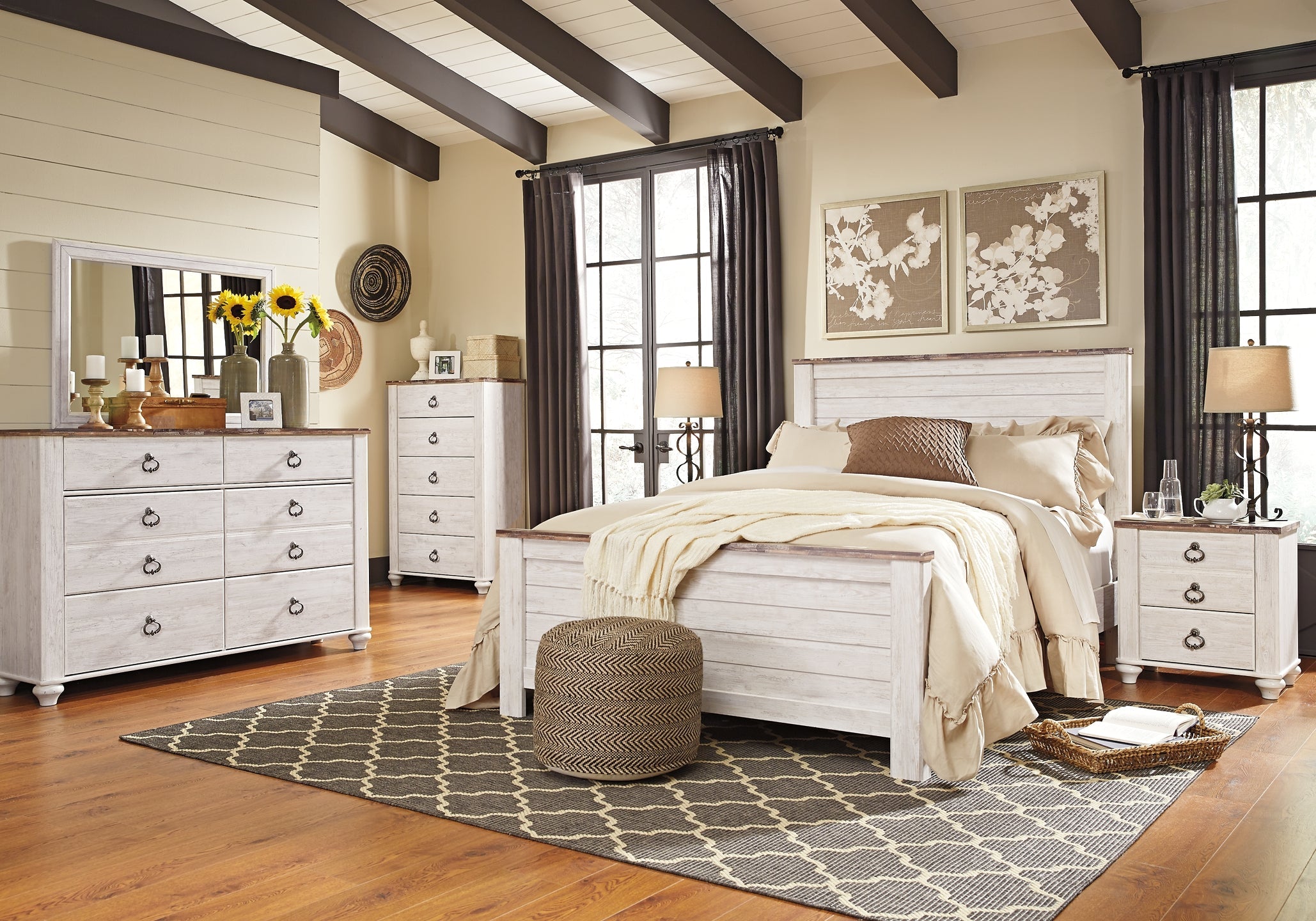 Willowton Full Panel Bed