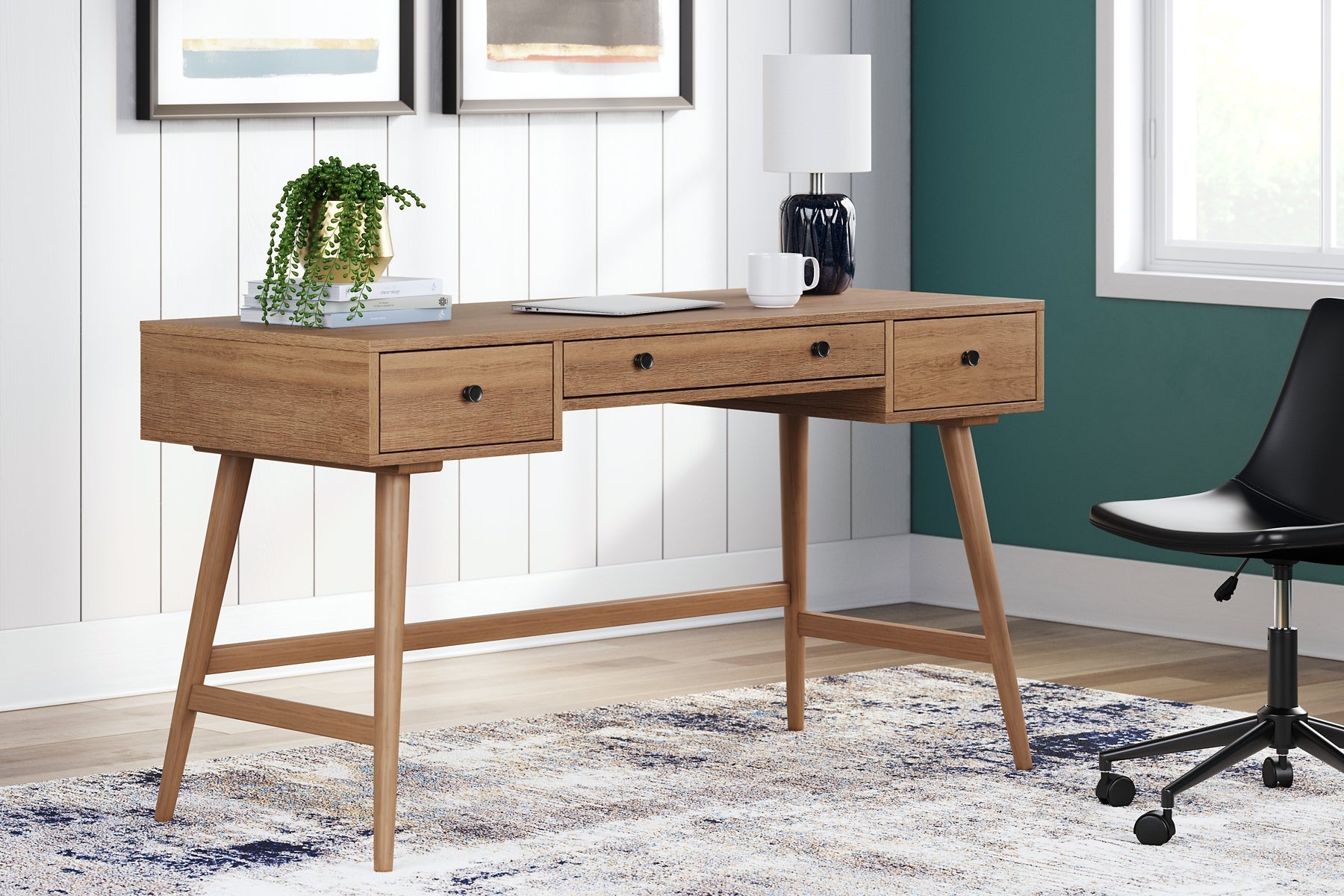 Thadamere Home Office Desk
