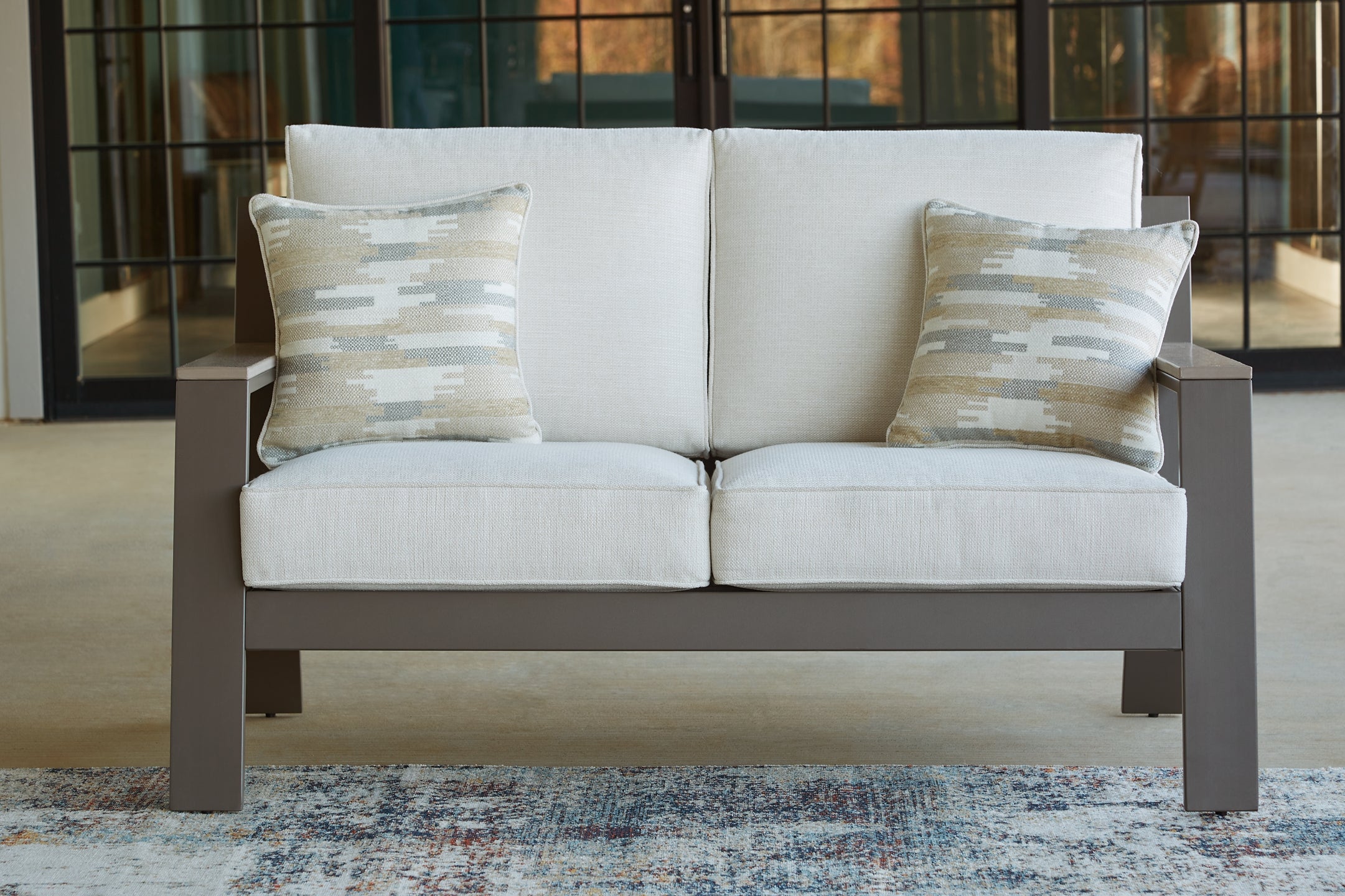 Tropicava Loveseat w/Cushion