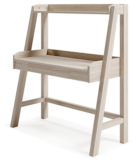Blariden Desk w/Hutch
