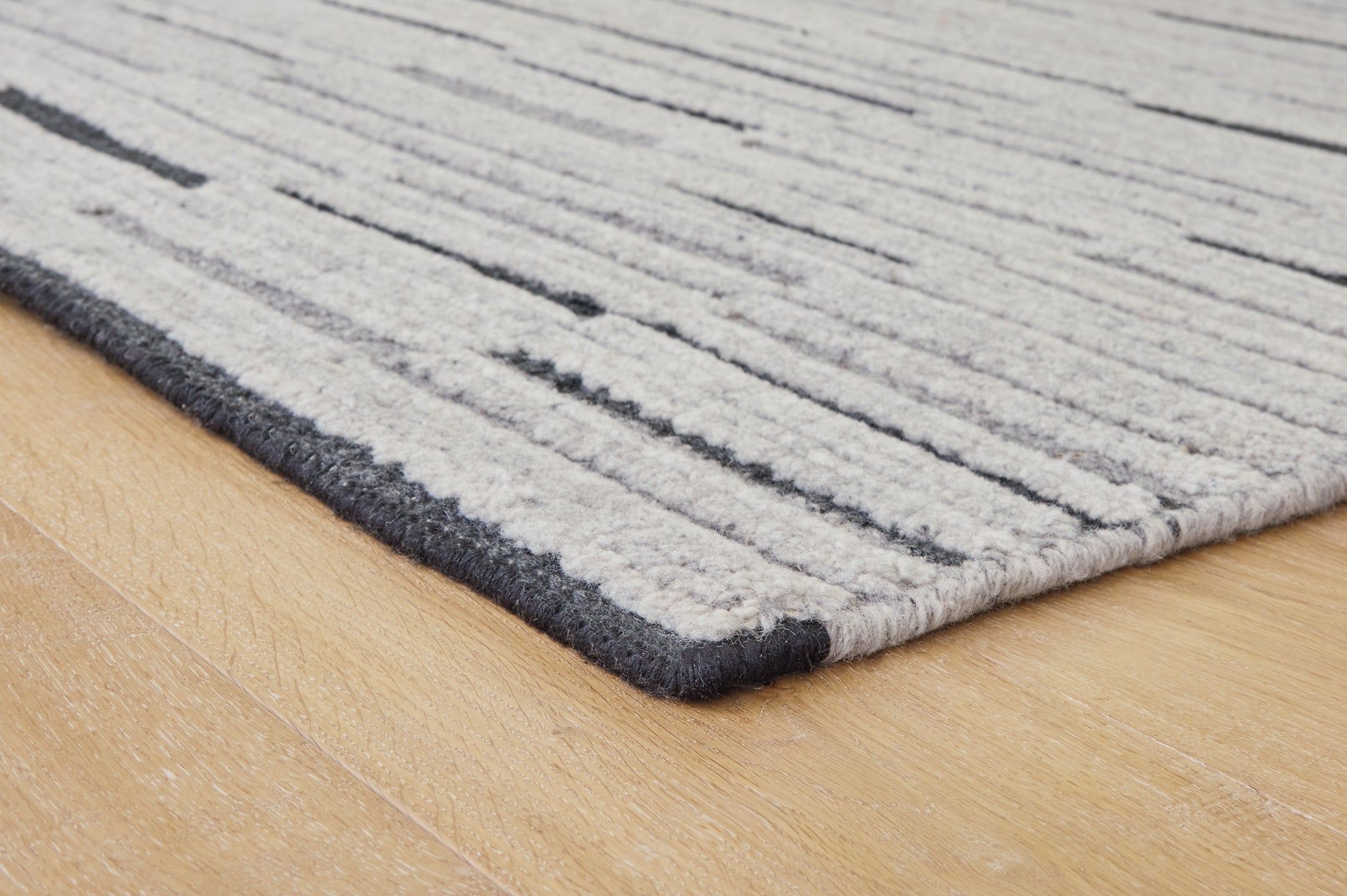 Pomfret Large Rug